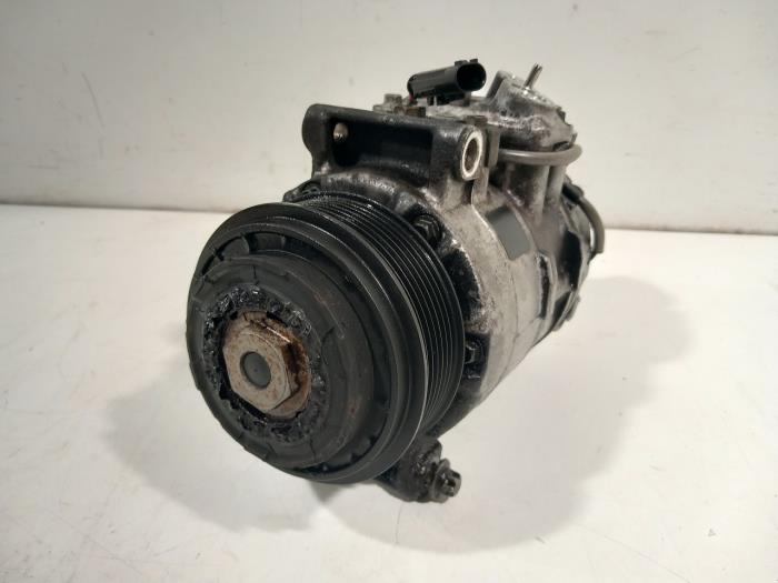 Gebrauchte Klimapumpe Mercedes C-Klasse Preis € 75,00 Margenregelung angeboten von Van der Ven Autorecycling B.V.