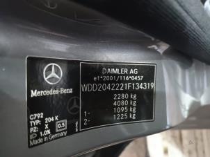 Dynamo van een Mercedes C-Klasse 2008