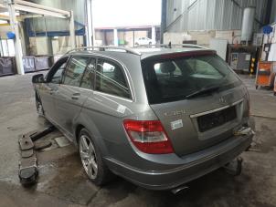 Dynamo van een Mercedes C-Klasse 2008