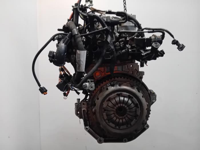 Usagé Moteur Renault Clio Prix € 1.349,99 Règlement à la marge proposé par Van der Ven Autorecycling B.V.