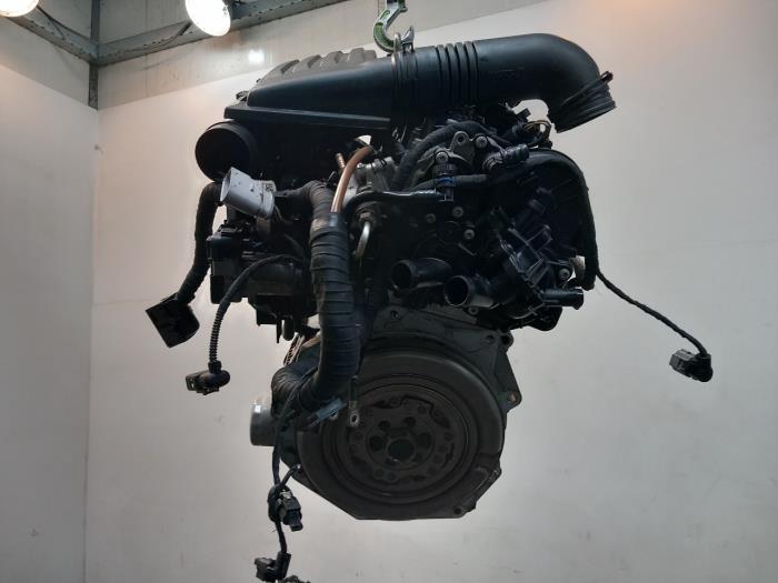 Usados Motor Volkswagen Passat Precio € 374,99 Norma de margen ofrecido por Van der Ven Autorecycling B.V.