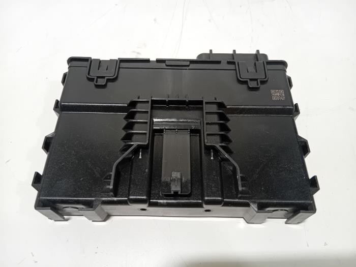 Używane Modul gateway Renault Austral Cena € 175,00 Procedura marży oferowane przez Van der Ven Autorecycling B.V.