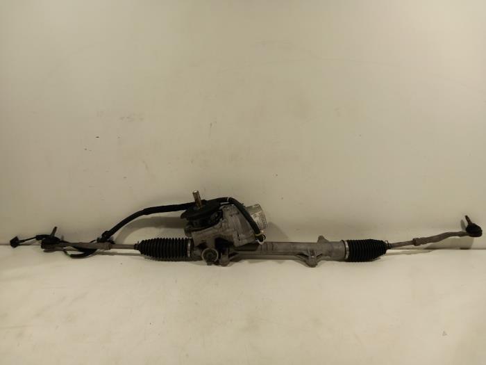 Gebrauchte Lenkgetriebe Peugeot 208 Preis € 150,00 Margenregelung angeboten von Van der Ven Autorecycling B.V.