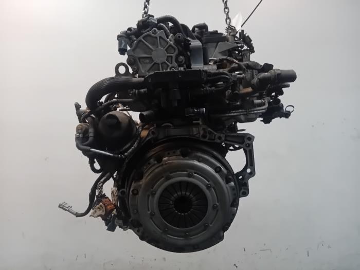 Motor van een Peugeot 207 1980