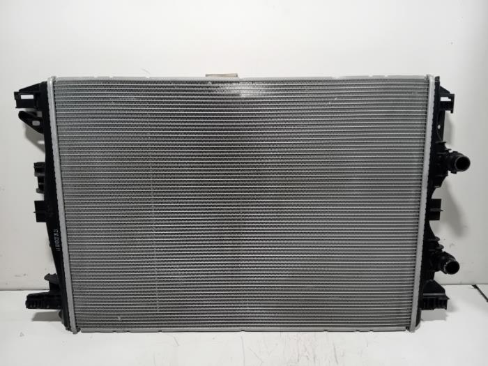 Usagé Radiateur Jeep Compass Prix € 175,00 Règlement à la marge proposé par Van der Ven Autorecycling B.V.