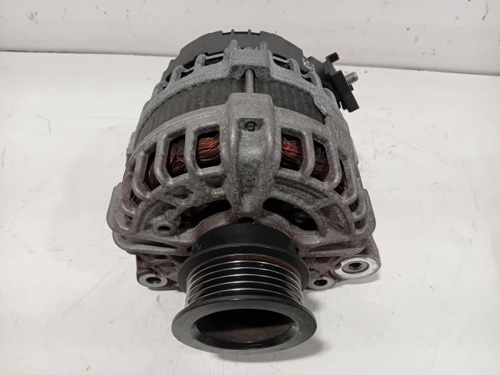Begagnade Dynamo Volvo V40 Pris € 25,00 Marginaltabell erbjuds av Van der Ven Autorecycling B.V.