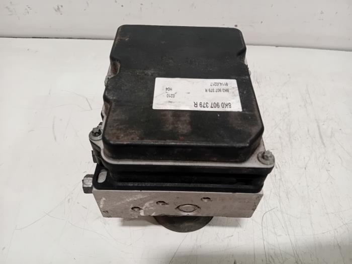 Gebrauchte ABS Pumpe Audi A4 Preis € 75,00 Margenregelung angeboten von Van der Ven Autorecycling B.V.
