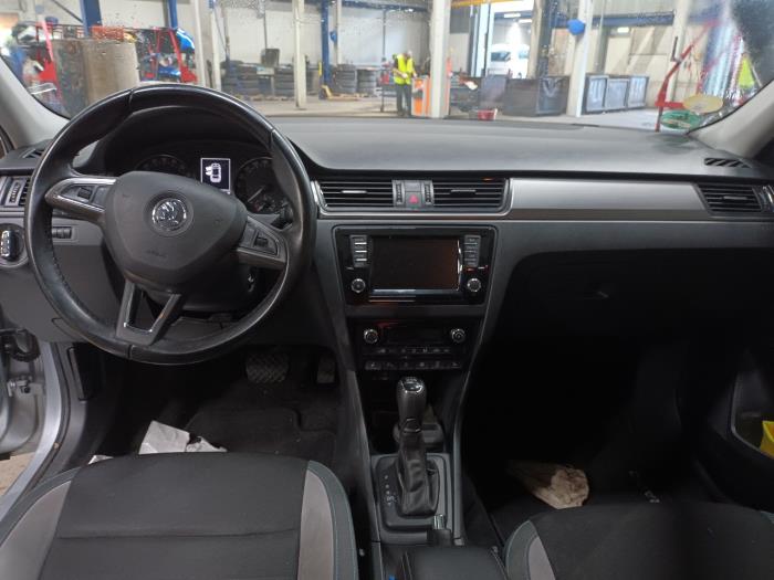 Dynamo van een Skoda Rapid 2016
