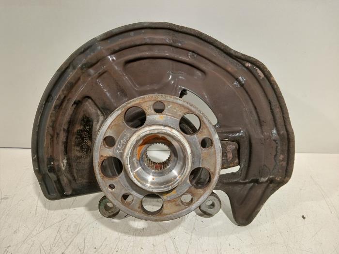 Begagnade Framhjulsnav Mercedes B-Klasse Pris € 70,00 Marginaltabell erbjuds av Van der Ven Autorecycling B.V.