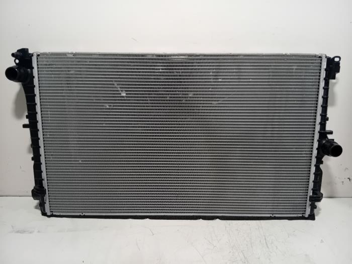 Used Radiator BMW 2-Serie Price € 359,99 Margin scheme offered by Van der Ven Autorecycling B.V.