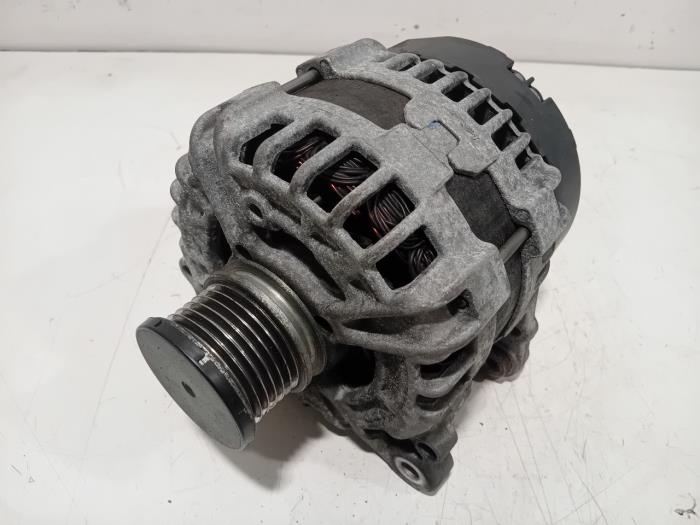 Begagnade Dynamo Audi A4 Pris € 45,00 Marginaltabell erbjuds av Van der Ven Autorecycling B.V.