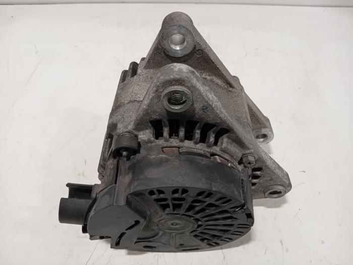 Gebrauchte Dynamo Peugeot 2008 Preis € 25,00 Margenregelung angeboten von Van der Ven Autorecycling B.V.