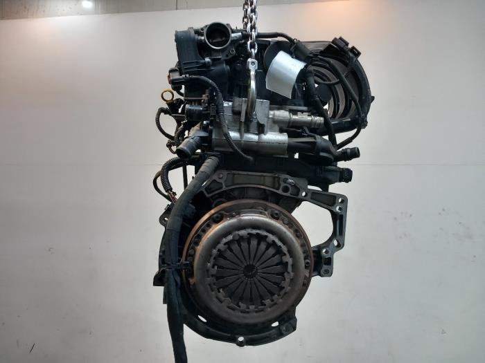 Gebrauchte Motor Peugeot 208 Preis € 1.094,99 Margenregelung angeboten von Van der Ven Autorecycling B.V.