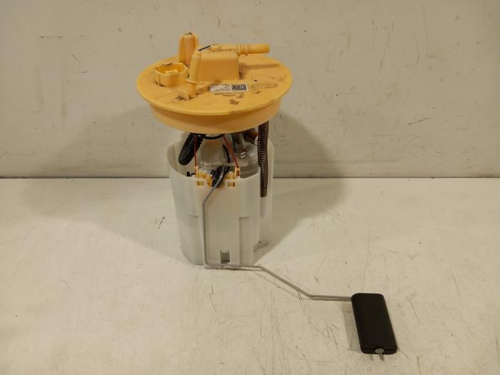 Gebrauchte Kraftstoffpumpe Elektrisch Ford Focus Preis € 55,00 Margenregelung angeboten von Van der Ven Autorecycling B.V.