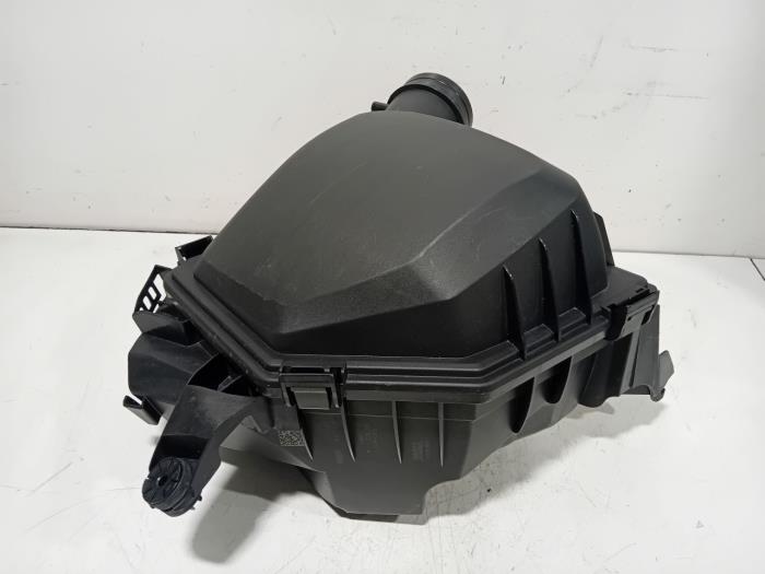Begagnade Luftfilterhus BMW 2-Serie Pris € 165,00 Marginaltabell erbjuds av Van der Ven Autorecycling B.V.