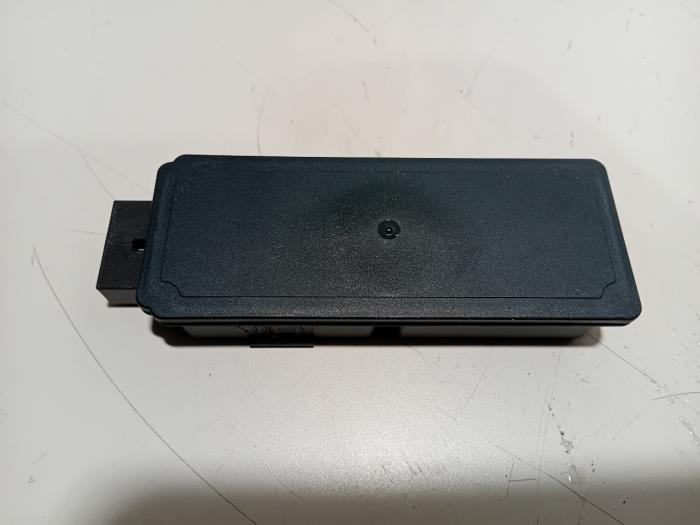 Gebrauchte Radio Modul BMW 2-Serie Preis € 85,00 Margenregelung angeboten von Van der Ven Autorecycling B.V.