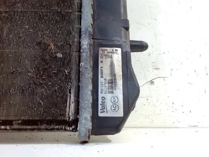 Gebrauchte Kühler Peugeot 207 Preis € 35,00 Margenregelung angeboten von Van der Ven Autorecycling B.V.