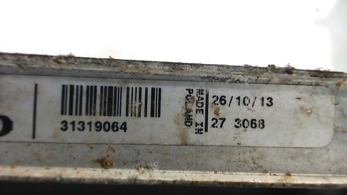 Usagé Radiateur Volvo V40 Prix € 20,00 Règlement à la marge proposé par Van der Ven Autorecycling B.V.