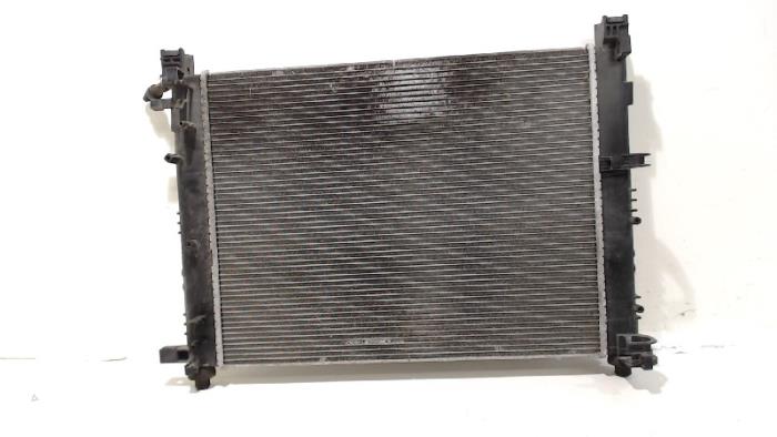 Usagé Radiateur Renault Clio Prix € 35,00 Règlement à la marge proposé par Van der Ven Autorecycling B.V.