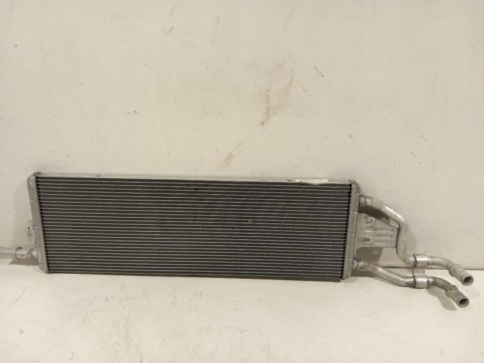 Usagé Radiateur DS Automobiles DS7 Crossback Prix € 110,00 Règlement à la marge proposé par Van der Ven Autorecycling B.V.