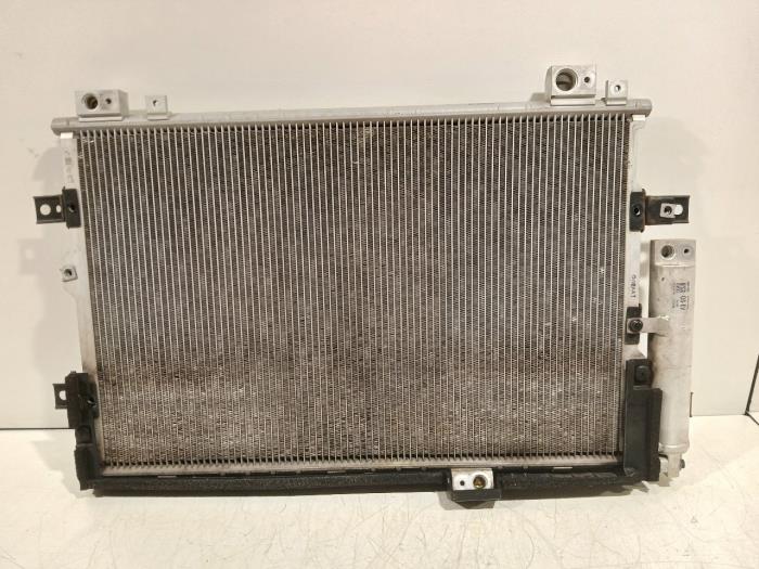 Begagnade AC-radiator Hyundai Kona Pris € 90,00 Marginaltabell erbjuds av Van der Ven Autorecycling B.V.