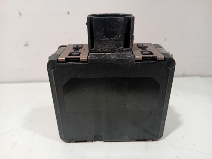 Begagnade Radarsensor Mercedes C-Klasse Pris € 125,00 Marginaltabell erbjuds av Van der Ven Autorecycling B.V.