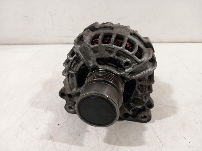 Gebrauchte Dynamo Audi A3 Preis € 40,00 Margenregelung angeboten von Van der Ven Autorecycling B.V.