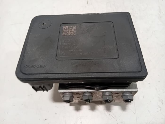 Usagé Pompe ABS Audi A3 Prix € 75,00 Règlement à la marge proposé par Van der Ven Autorecycling B.V.