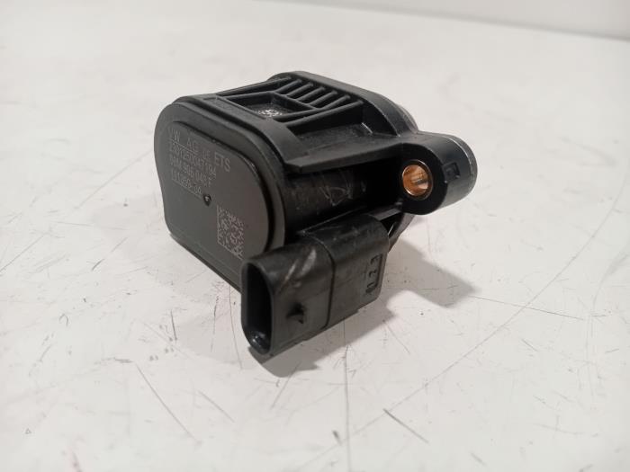 Begagnade Kamaxelsensor Audi Q8 Pris € 10,00 Marginaltabell erbjuds av Van der Ven Autorecycling B.V.