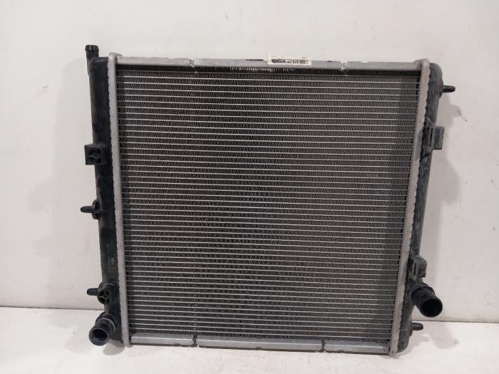 Usagé Radiateur Citroen C3 Prix € 15,00 Règlement à la marge proposé par Van der Ven Autorecycling B.V.