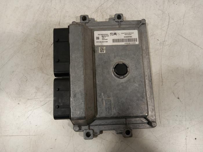 Engine management computer from a Citroen C3 2021