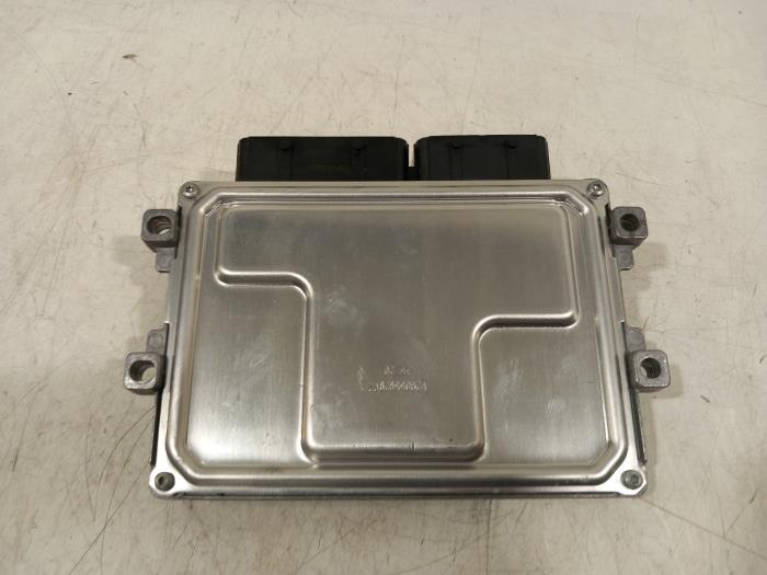 Engine management computer from a Citroen C3 2021