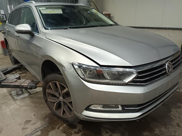 Engine management computer from a Volkswagen Passat 2016
