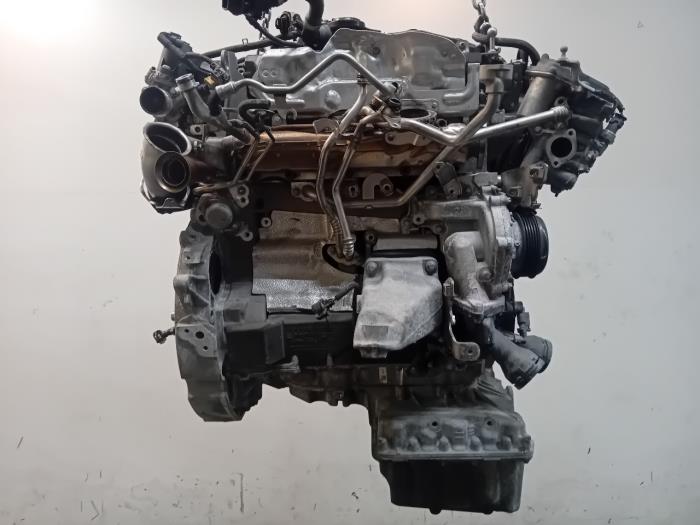 Używane Silnik Mercedes Sprinter Cena € 4.199,99 Procedura marży oferowane przez Van der Ven Autorecycling B.V.