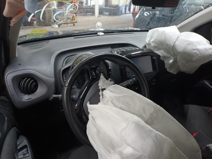 Engine management computer from a Citroen C1 2019