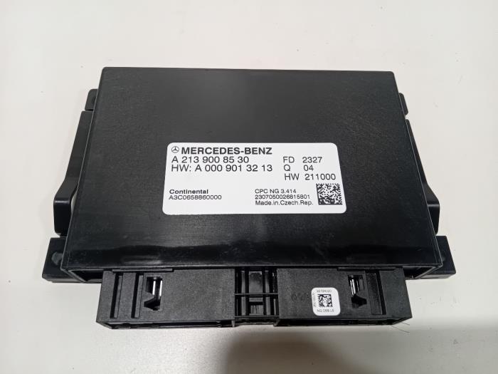 Used Automatic gearbox computer Mercedes Sprinter Price € 50,00 Margin scheme offered by Van der Ven Autorecycling B.V.