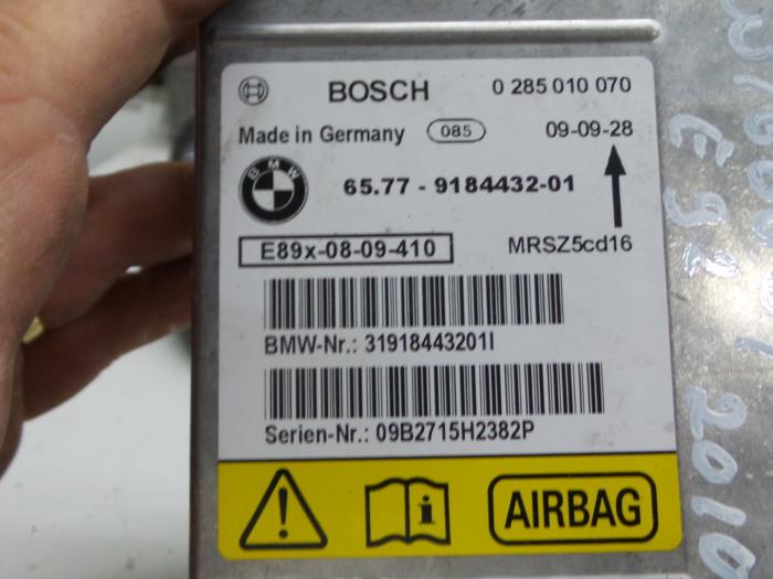 Airbag Module from a BMW 3 serie (E92) 325d 24V 2010