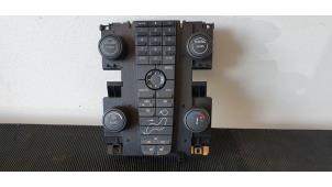Used Air conditioning control panel Volvo V50 (MW) 2.0 D 16V Price € 59,99 Margin scheme offered by Autodemontage Aandijk