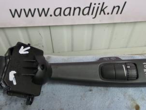 Używane Przelacznik wycieraczki Volvo V50 (MW) 2.0 D 16V Cena € 19,99 Procedura marży oferowane przez Autodemontage Aandijk
