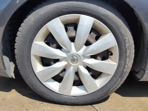 Used Set of wheels Toyota Avensis Wagon (T25/B1E) 2.2 D-4D 16V D-CAT Price on request offered by Autodemontage Aandijk
