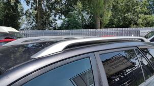 Usagé Kit porte-bagage toit Toyota Avensis Wagon (T25/B1E) 2.2 D-4D 16V D-CAT Prix € 125,00 Règlement à la marge proposé par Autodemontage Aandijk