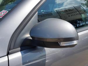 Used Wing mirror, left Volkswagen Tiguan (5N1/2) 2.0 TDI 16V 4Motion Price € 74,99 Margin scheme offered by Autodemontage Aandijk