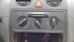 Used Heater control panel Volkswagen Caddy III (2KA,2KH,2CA,2CH) 2.0 SDI Price € 29,99 Margin scheme offered by Autodemontage Aandijk
