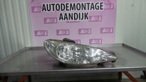 Używane Reflektor prawy Peugeot 206 Cena € 34,99 Procedura marży oferowane przez Autodemontage Aandijk