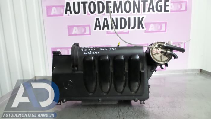 Begagnade Luftfilterhus Mercedes B (W245) 2.0 B-180 CDI 16V Pris € 34,99 Marginaltabell erbjuds av Autodemontage Aandijk