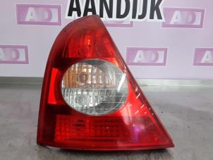 Used Taillight, left Renault Clio II Societe (SB) 1.5 dCi 65 Price on request offered by Autodemontage Aandijk