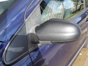 Used Wing mirror, left Volkswagen Fox (5Z) 1.4 TDI Price € 24,99 Margin scheme offered by Autodemontage Aandijk