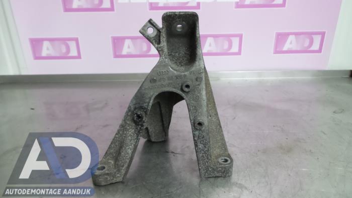 Usagé Support moteur Audi A6 (C6) 2.0 TDI 16V Prix € 39,99 Règlement à la marge proposé par Autodemontage Aandijk