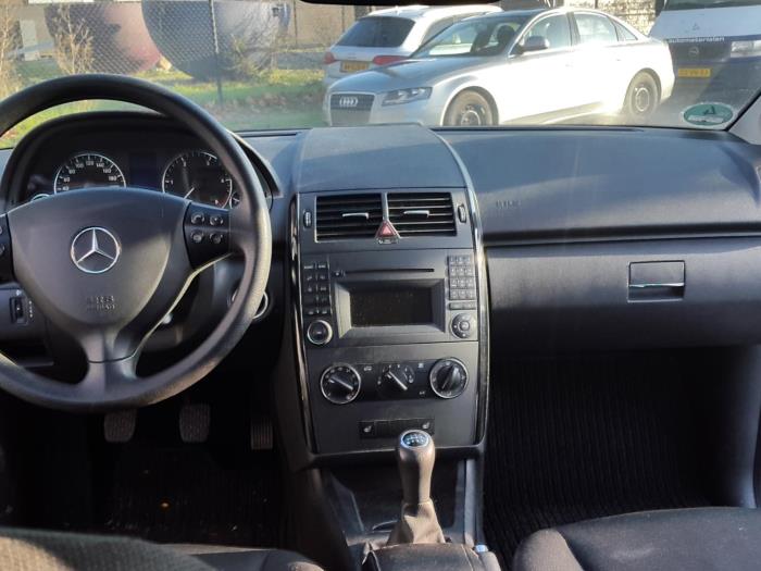 Juego y módulo de airbag de un Mercedes-Benz A (W169) 2.0 A-180 CDI 16V 2009
