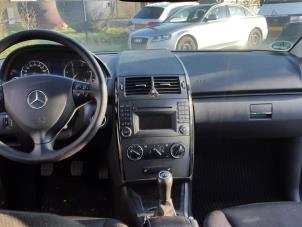 Usados Juego y módulo de airbag Mercedes A (W169) 2.0 A-180 CDI 16V Precio € 349,99 Norma de margen ofrecido por Autodemontage Aandijk
